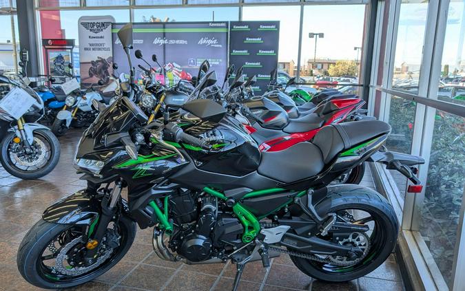 2025 Kawasaki Z650 ABS Metallic Spark Black/Green - AG4732