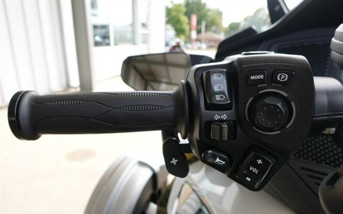 2022 Can Am Spyder RT SE6