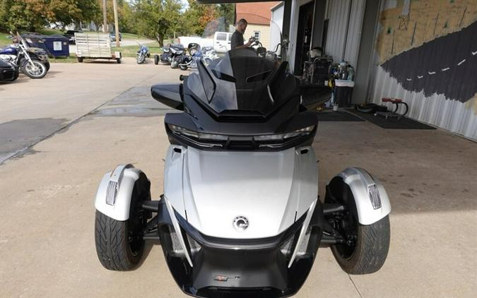 2022 Can Am Spyder RT SE6