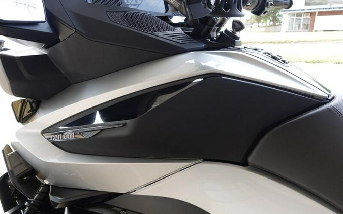 2022 Can Am Spyder RT SE6