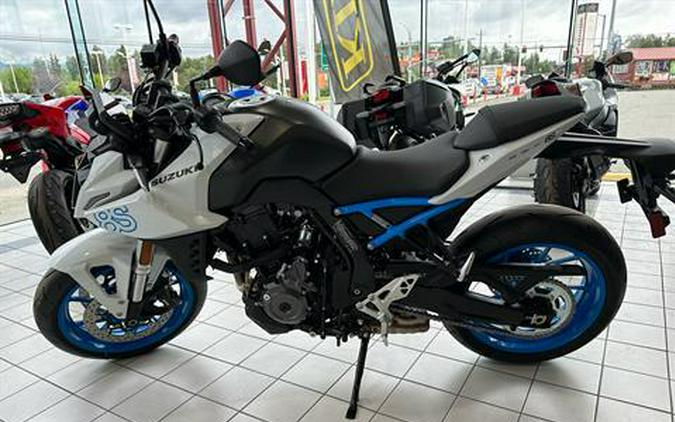 2023 Suzuki GSX-8S