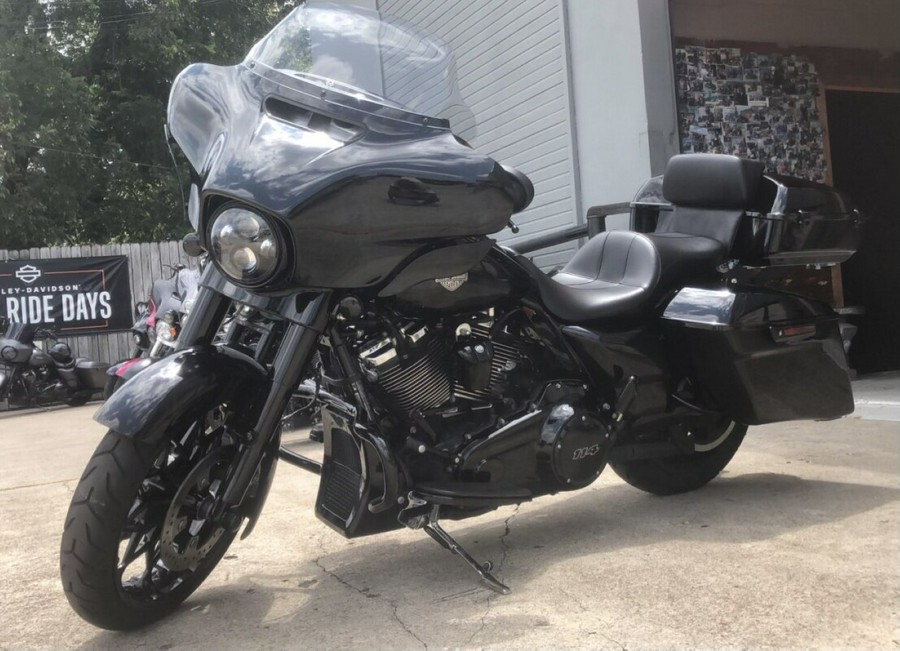 2021 Harley-Davidson Street Glide Special Vivid Black - Black Finish