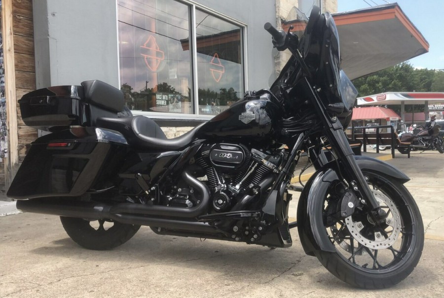 2021 Harley-Davidson Street Glide Special Vivid Black - Black Finish