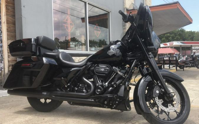 2021 Harley-Davidson Street Glide Special Vivid Black - Black Finish