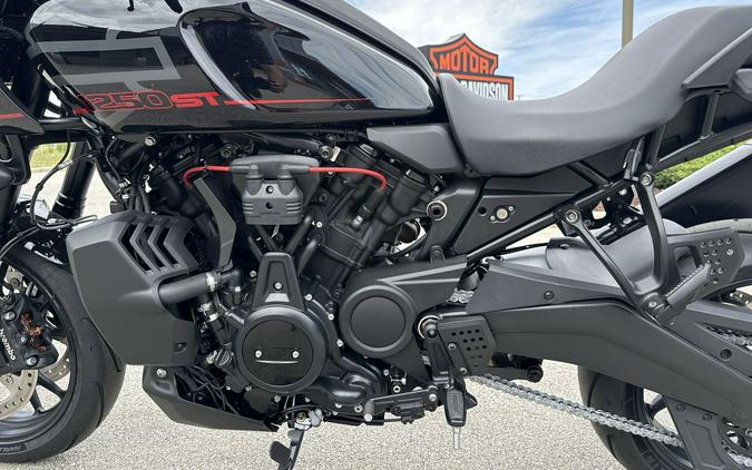 2026 Harley-Davidson® Pan America® 1250 ST Vivid Black Black Trim