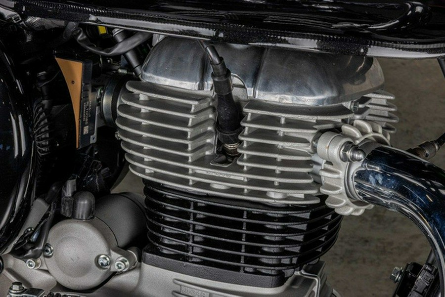 2024 Royal Enfield Classic 350 Halcyon Black 350