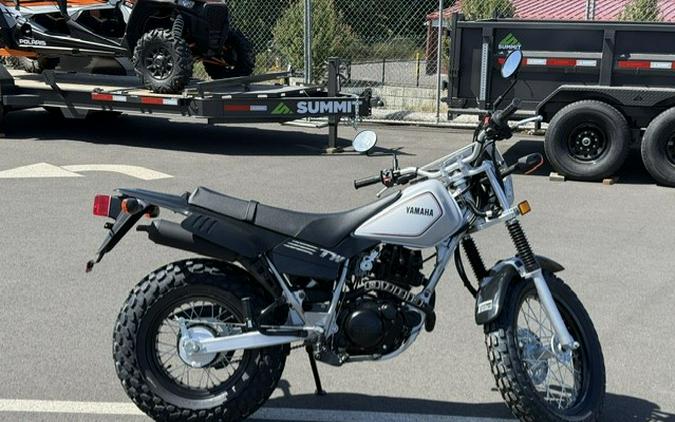 2027 Yamaha TW 200