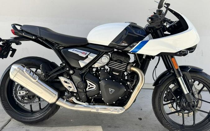 2026 Triumph Thruxton 400 Pearl Metallic White Storm Grey