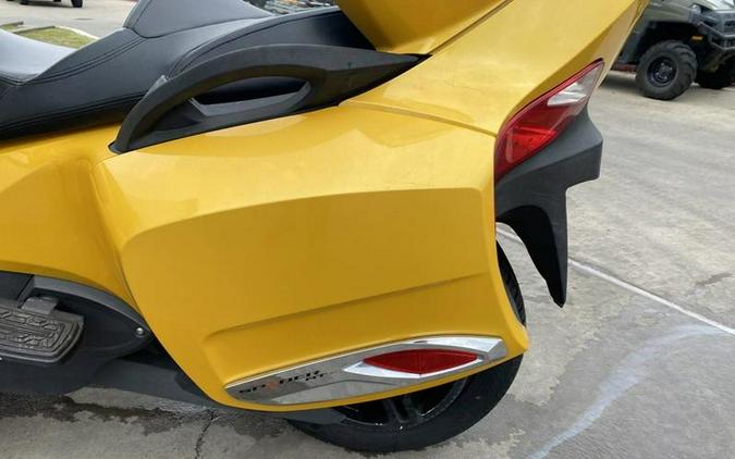 2013 Can-Am® Spyder® RT-S SE5