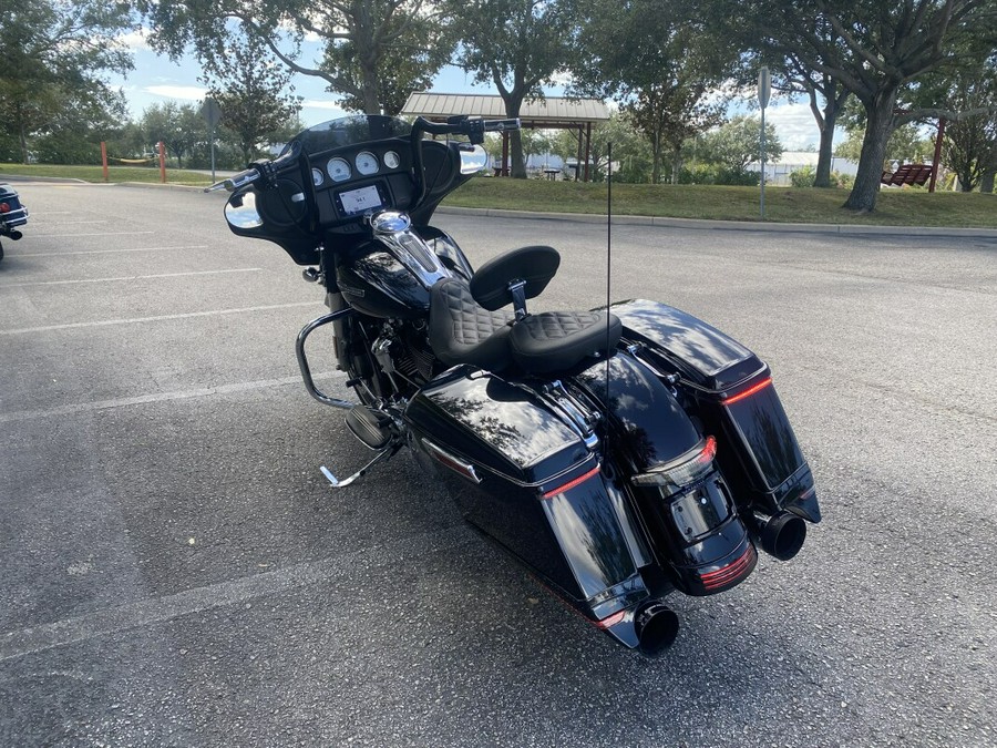 2022 Harley-Davidson® Street Glide®