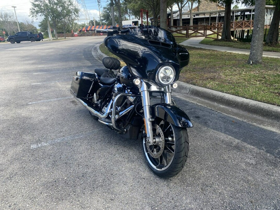 2022 Harley-Davidson® Street Glide®