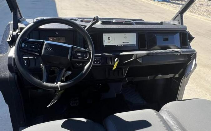 2026 Can-Am® Defender MAX XT HD11 With 10.25 in.display