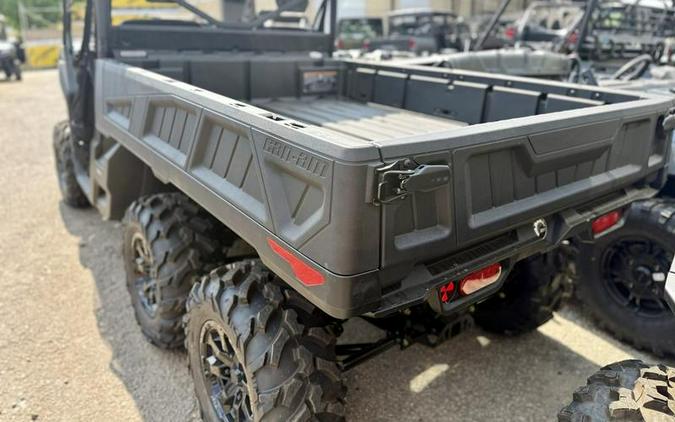 2026 Can-Am® Defender 6x6 XT HD10