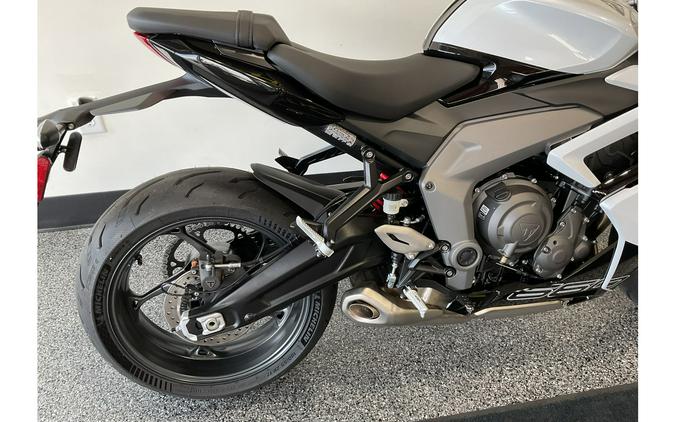 2025 Triumph Daytona 660