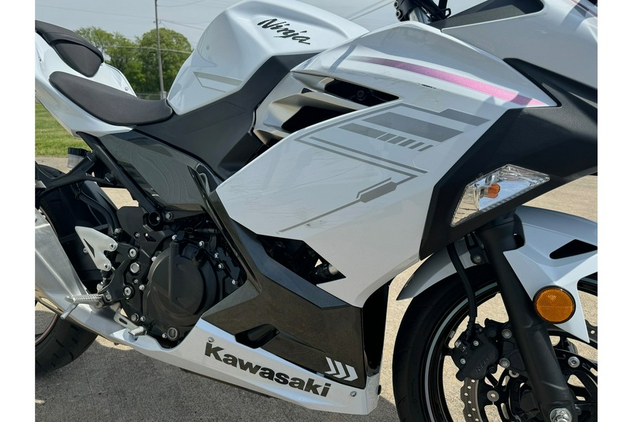 2023 Kawasaki NINJA 400