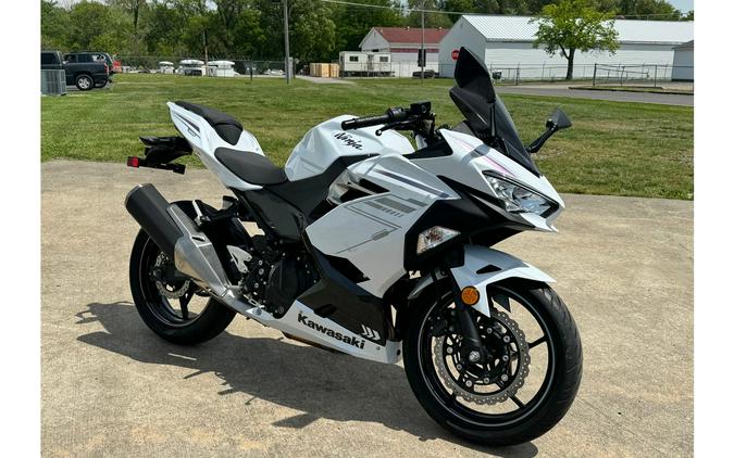 2023 Kawasaki NINJA 400