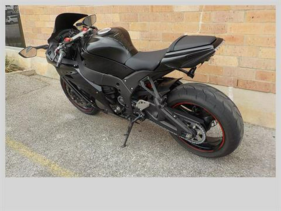 2011 Kawasaki Ninja® ZX™-10R