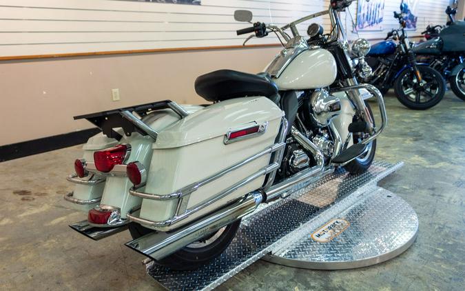 2016 Harley-Davidson® Road King® Police