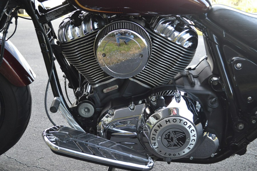 2022 Indian Motorcycle Super Chief® Maroon Metallic