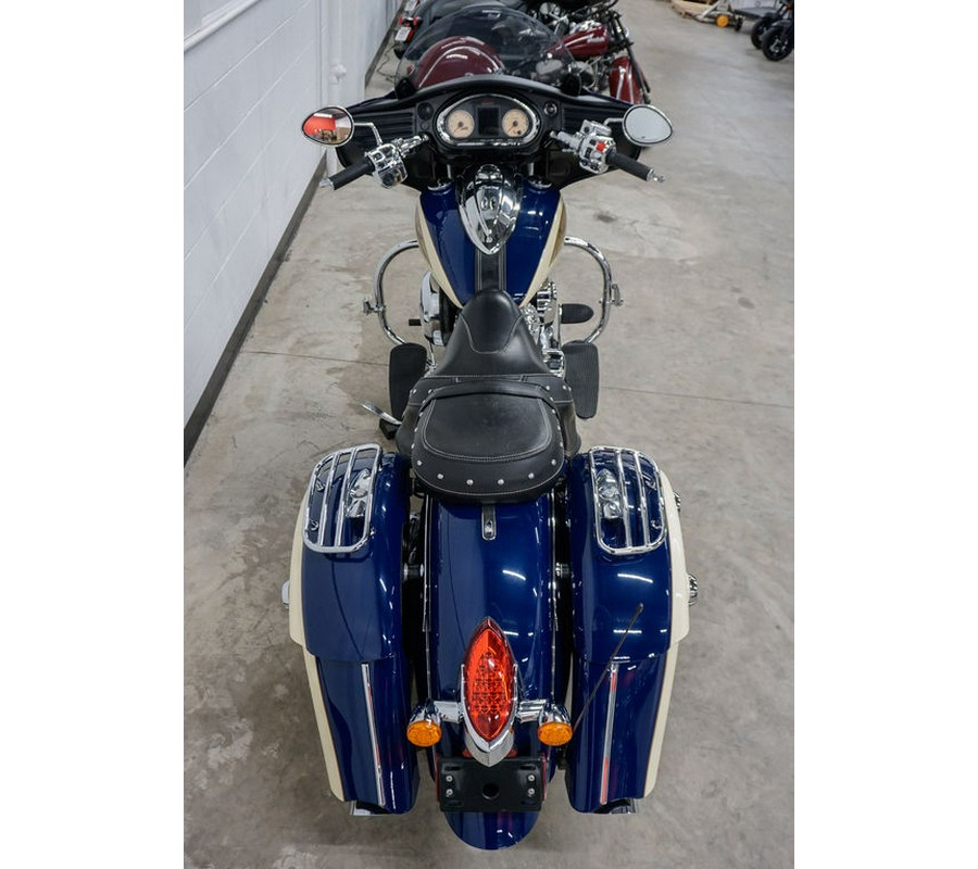 2015 Indian Motorcycle® Chieftain® Springfield Blue/Ivory Cream