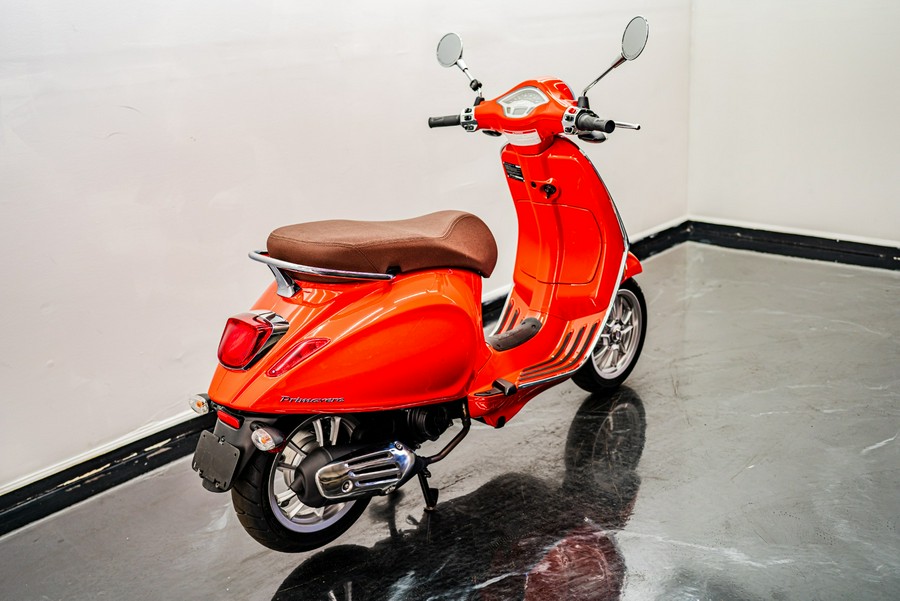 2023 Vespa Primavera 50 Red