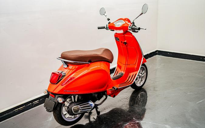 2023 Vespa Primavera 50 Red
