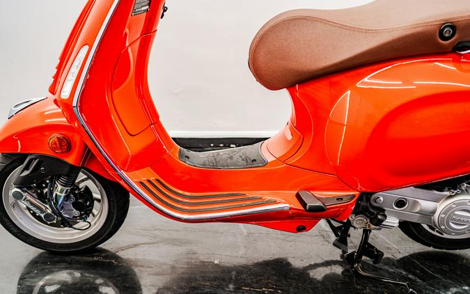 2023 Vespa Primavera 50 Red