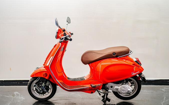 2023 Vespa Primavera 50 Red