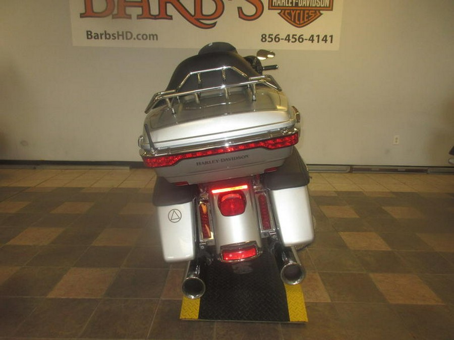 2015 Harley-Davidson® FLHTCU - Electra Glide® Ultra Classic®