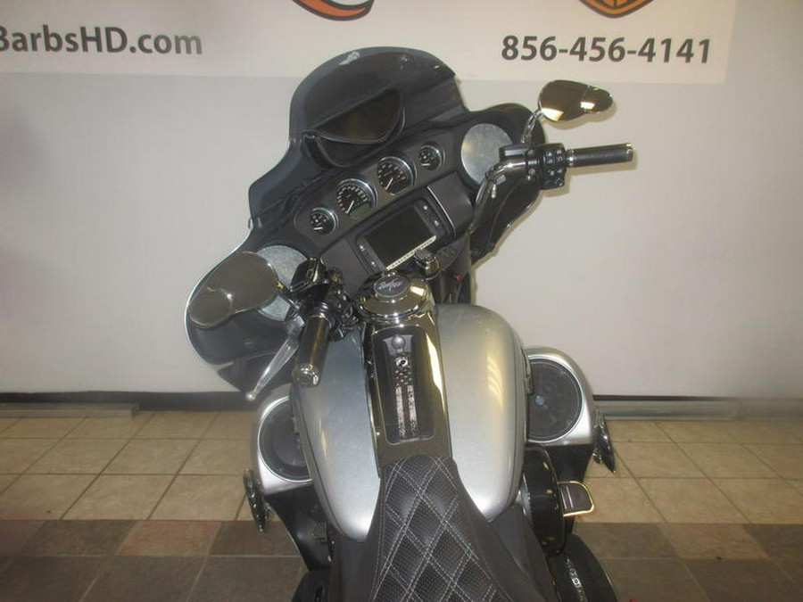 2015 Harley-Davidson® FLHTCU - Electra Glide® Ultra Classic®