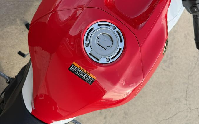 2026 YAMAHA YZF-R7 70TH ANNIVERSARY EDITION