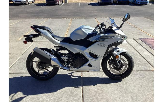 2025 Kawasaki Ninja® 500 ABS