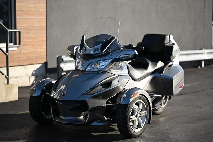 2012 Can-Am® Spyder® RT Audio & Convenience SE5