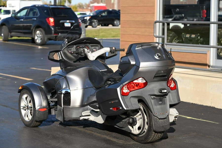 2012 Can-Am® Spyder® RT Audio & Convenience SE5