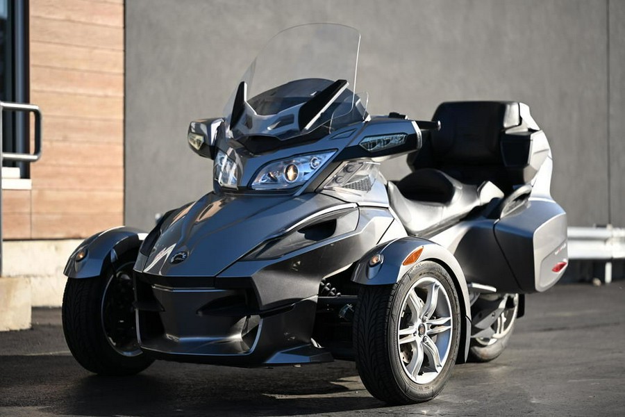 2012 Can-Am® Spyder® RT Audio & Convenience SE5