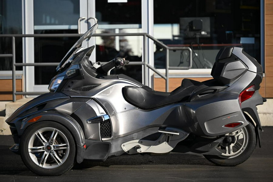 2012 Can-Am® Spyder® RT Audio & Convenience SE5