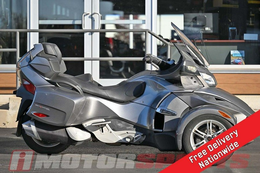 2012 Can-Am® Spyder® RT Audio & Convenience SE5