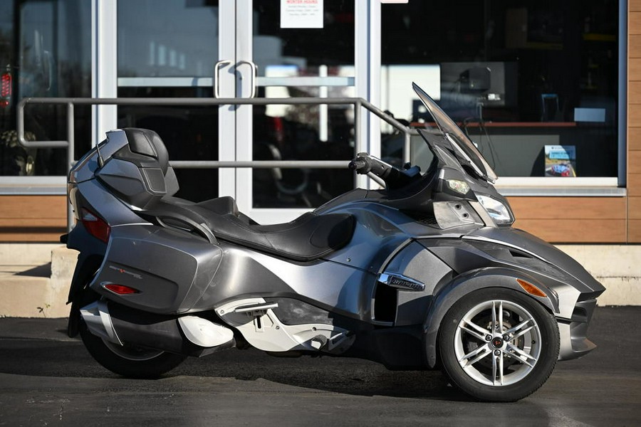2012 Can-Am® Spyder® RT Audio & Convenience SE5