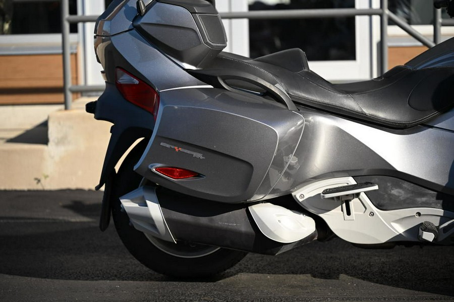 2012 Can-Am® Spyder® RT Audio & Convenience SE5