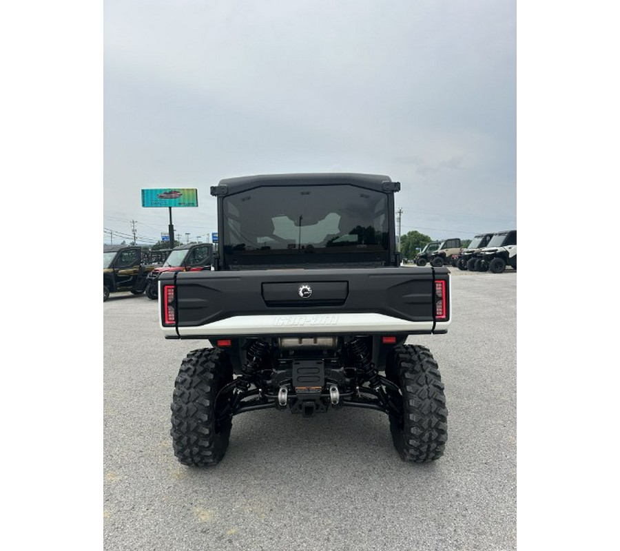 2026 Can-Am Defender Limited HD11