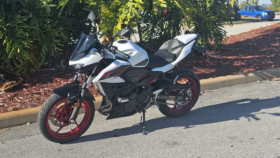 2026 Kawasaki Z500 SE ABS