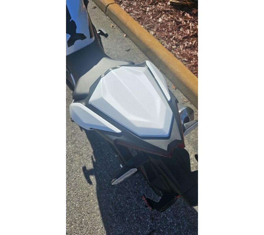 2026 Kawasaki Z500 SE ABS