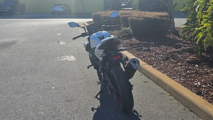 2026 Kawasaki Z500 SE ABS