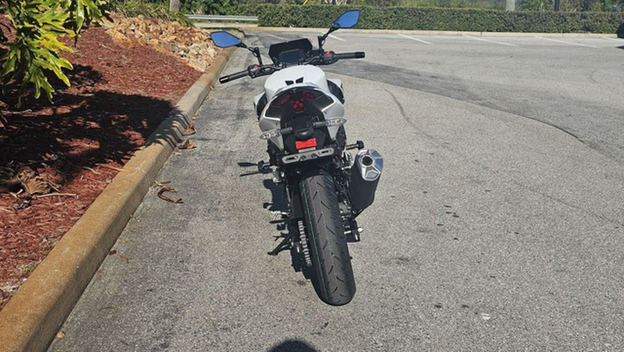 2026 Kawasaki Z500 SE ABS