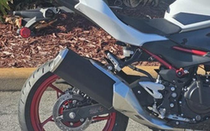 2026 Kawasaki Z500 SE ABS