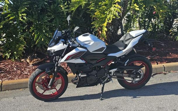 2026 Kawasaki Z500 SE ABS