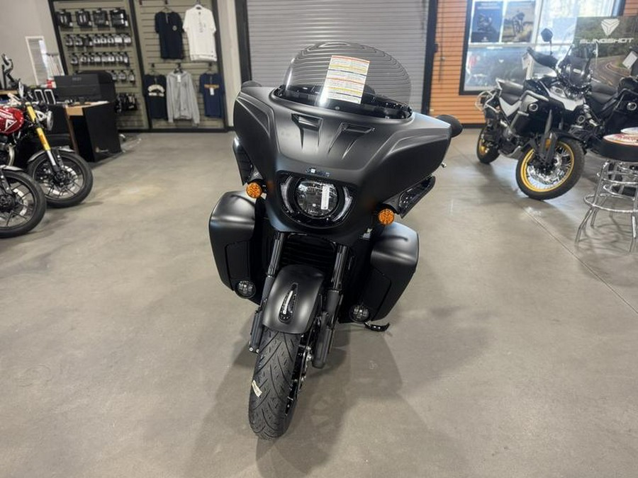 2025 Indian Motorcycle® Roadmaster® PowerPlus Dark Horse® Black Smoke
