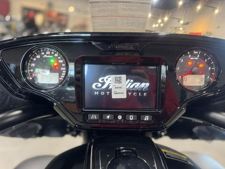 2025 Indian Motorcycle® Roadmaster® PowerPlus Dark Horse® Black Smoke