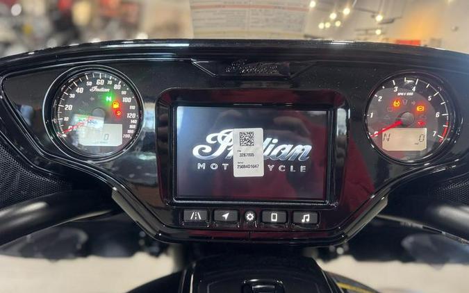 2025 Indian Motorcycle® Roadmaster® PowerPlus Dark Horse® Black Smoke