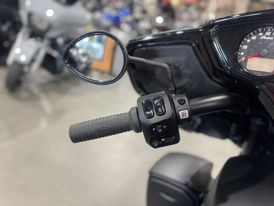 2025 Indian Motorcycle® Roadmaster® PowerPlus Dark Horse® Black Smoke